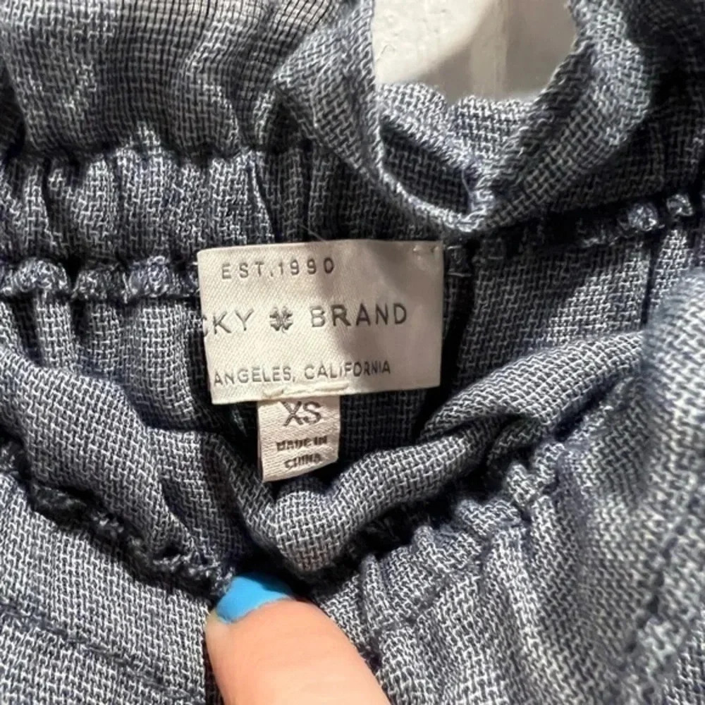 LUCKY BRAND Cold Shoulder‎ Chambray Top 2 for $22❇️ - Picture 6 of 7